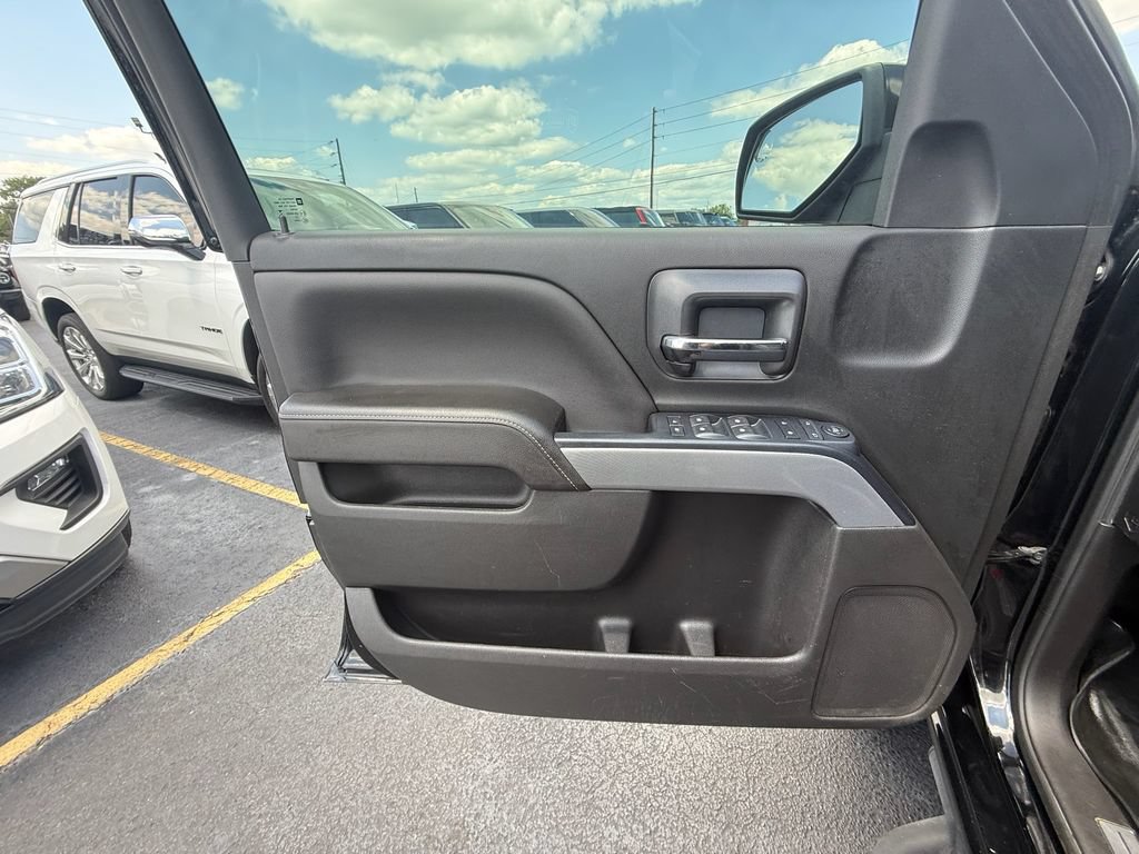 Used 2017 Chevrolet Silverado 1500 LT w/ All Star Edition AWD/4WD image 11
