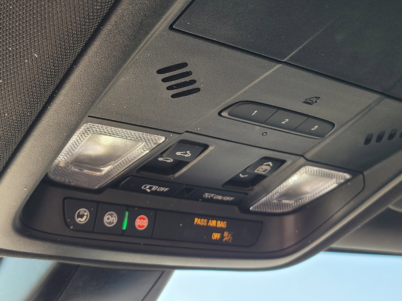 Certified 2023 Chevrolet Blazer RS w/ Driver Confidence II Package image 7