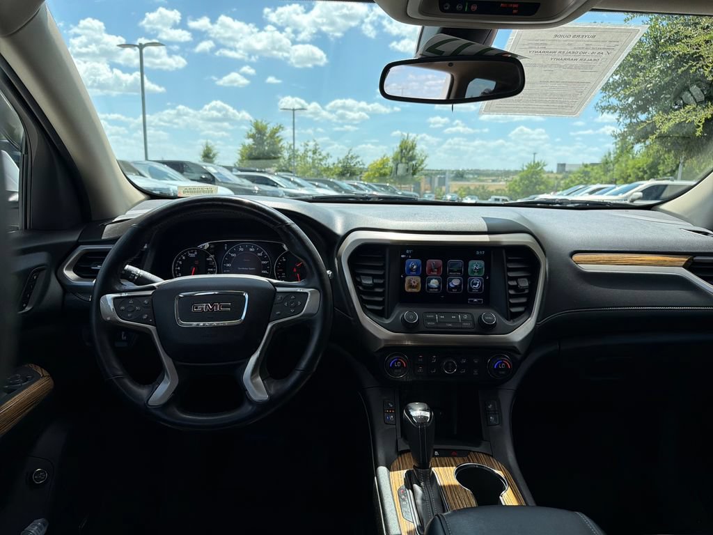 Used 2019 GMC Acadia Denali w/ Technology Package FWD image 29