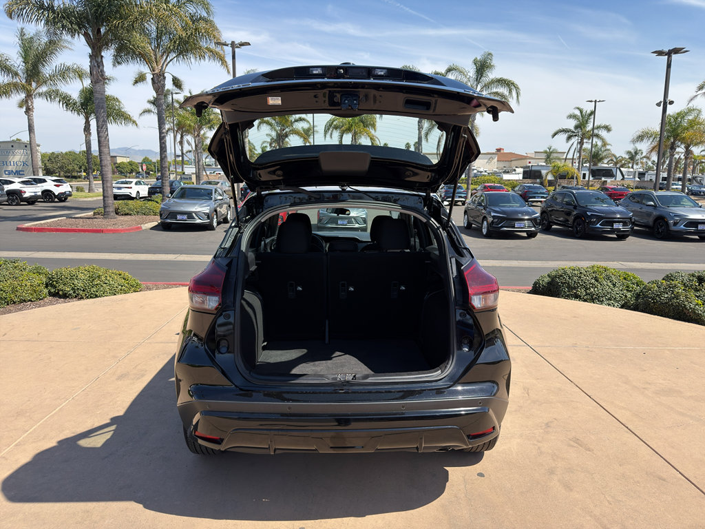 Used 2024 Nissan Kicks SR FWD image 7