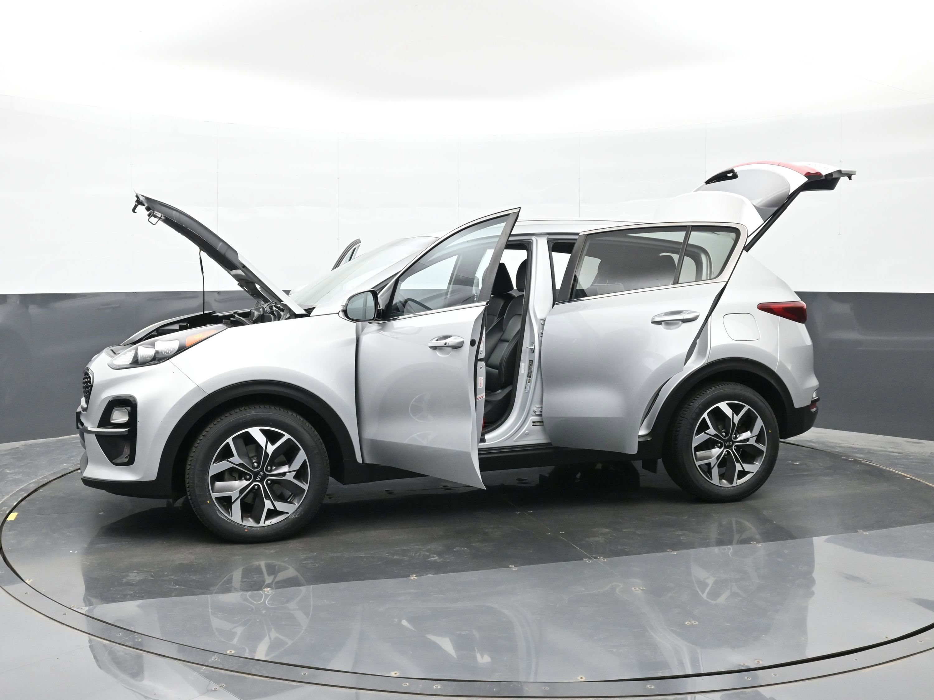 Used 2020 Kia Sportage EX FWD image 48