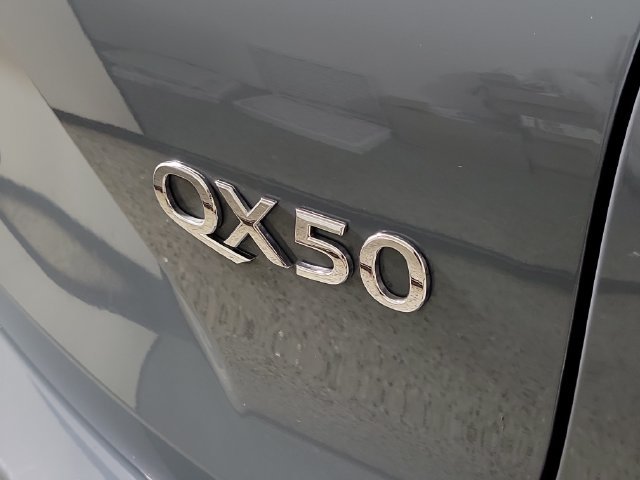 Certified 2023 INFINITI QX50 Luxe FWD image 6