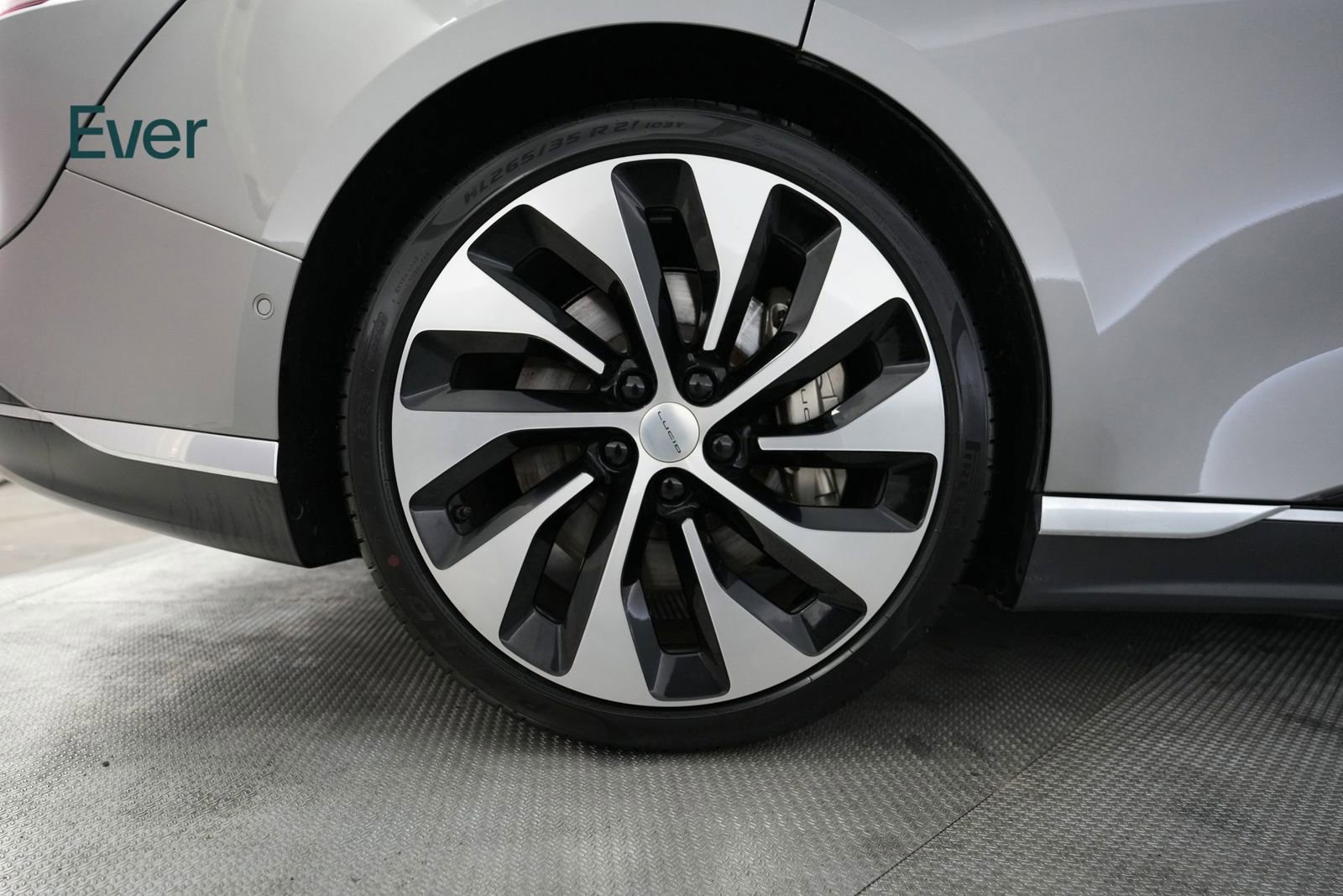 Used 2023 Lucid Air Grand Touring image 9