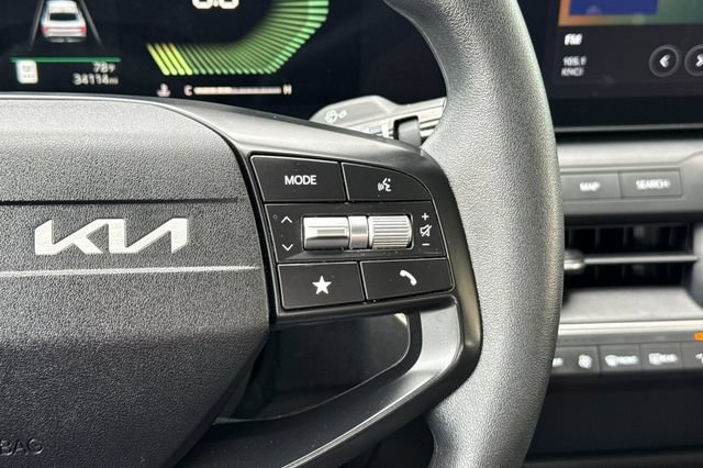 Certified 2025 Kia K4 FWD image 30