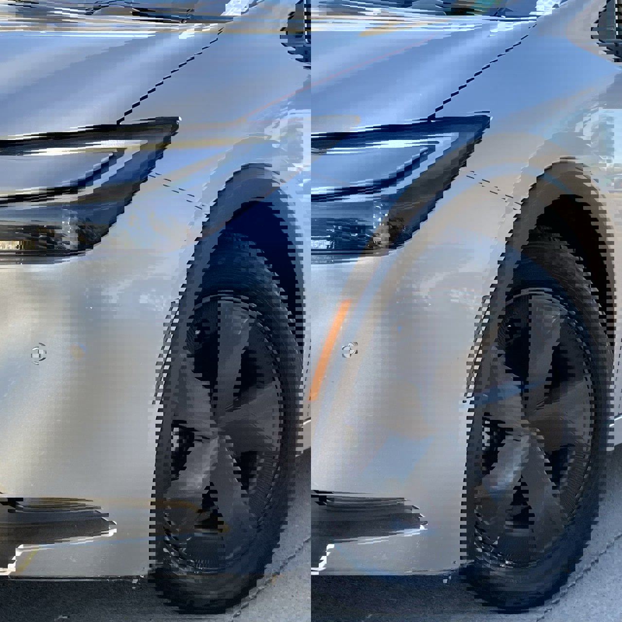 Used 2023 Toyota Prius LE image 8