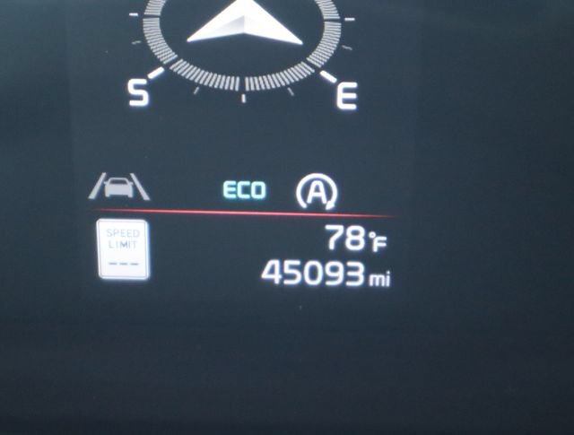 Used 2024 Kia Telluride S w/ S Sunroof Package FWD image 32