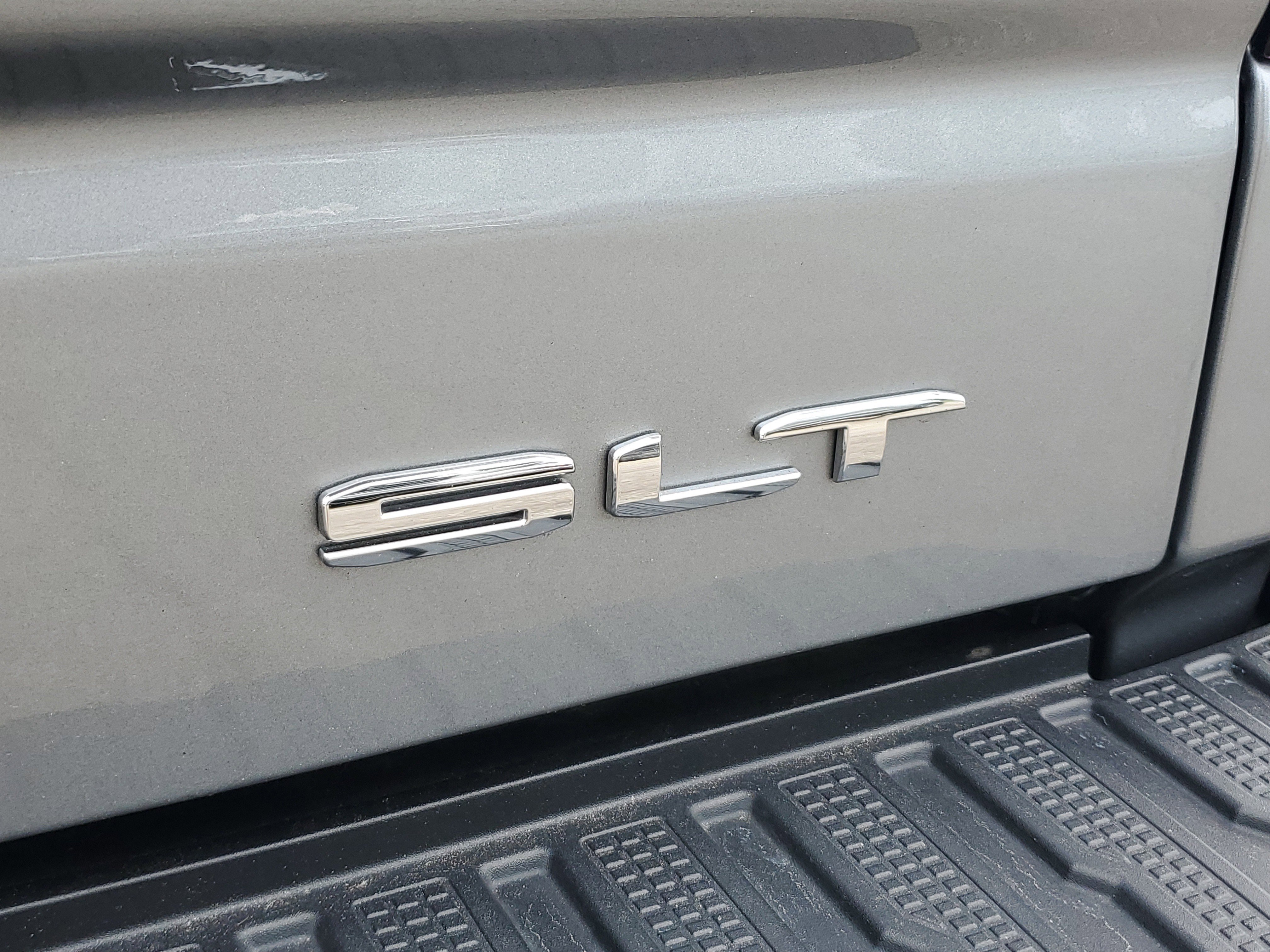 Used 2024 GMC Sierra 1500 SLT image 6