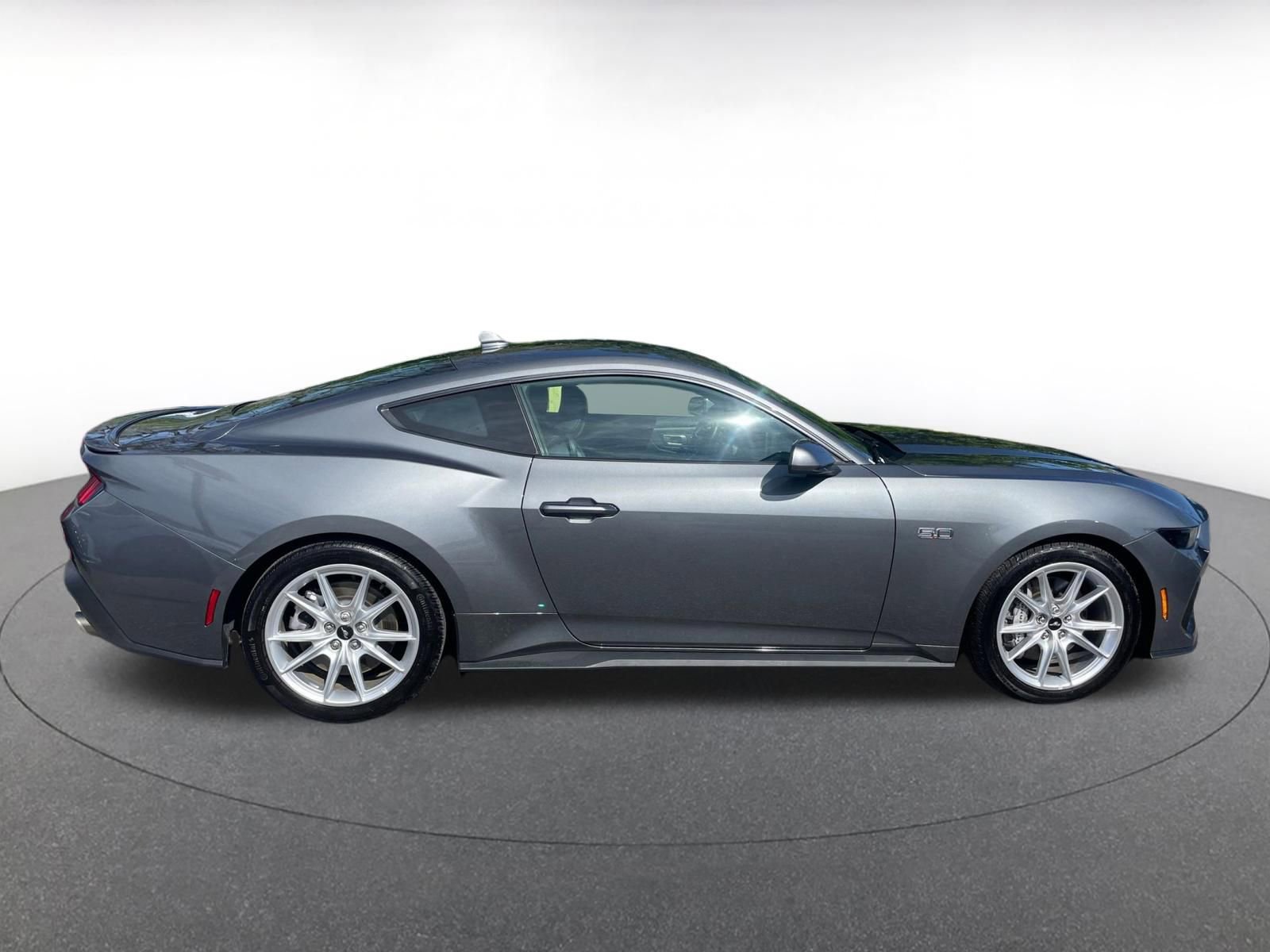 Used 2025 Ford Mustang GT Premium image 15