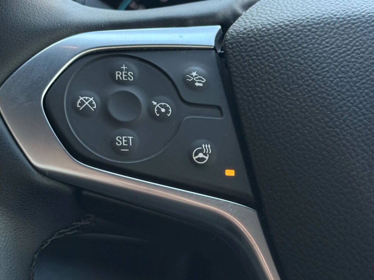 Used 2023 Chevrolet Traverse RS AWD/4WD image 34