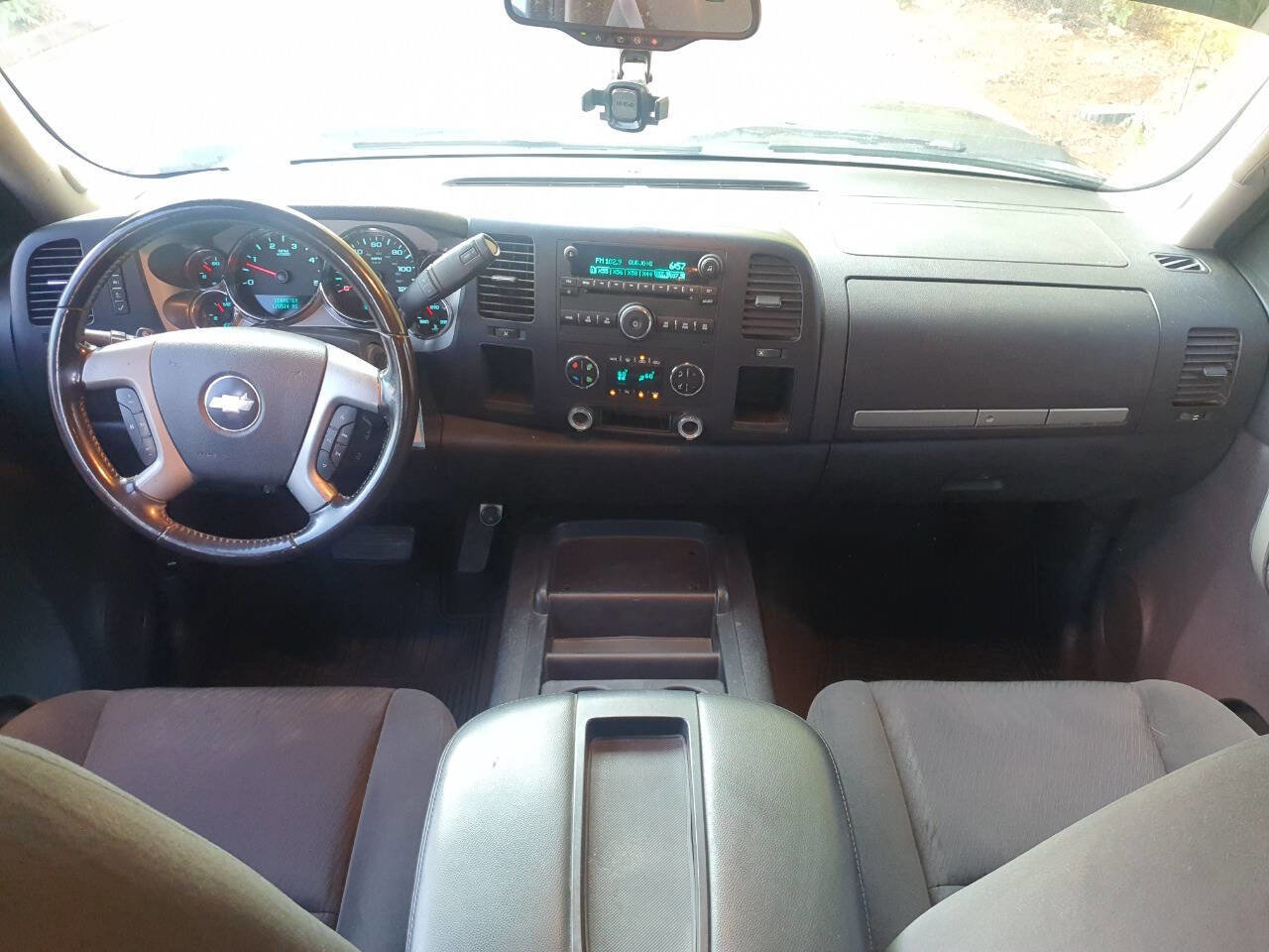 Used 2008 Chevrolet Silverado 3500 LT w/ EZ-Lift Tailgate Package RWD image 9