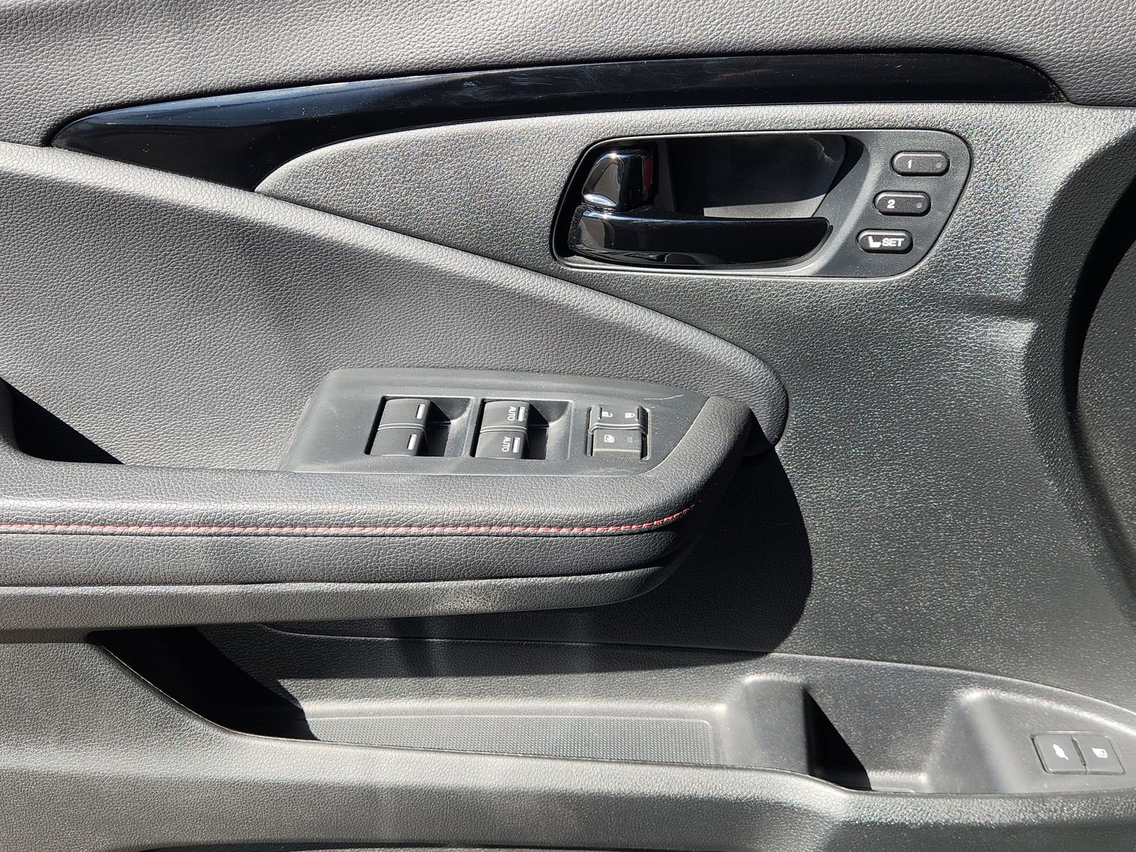 Used 2024 Honda Passport Black Edition image 26