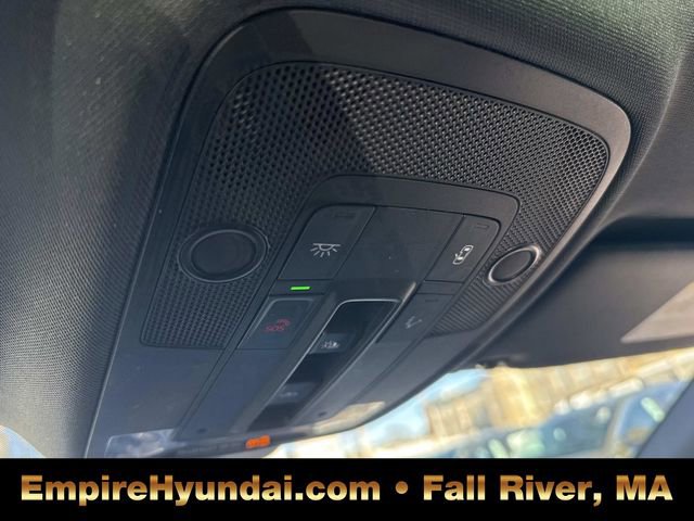 Used 2025 Audi Q3 2.0T Premium image 28