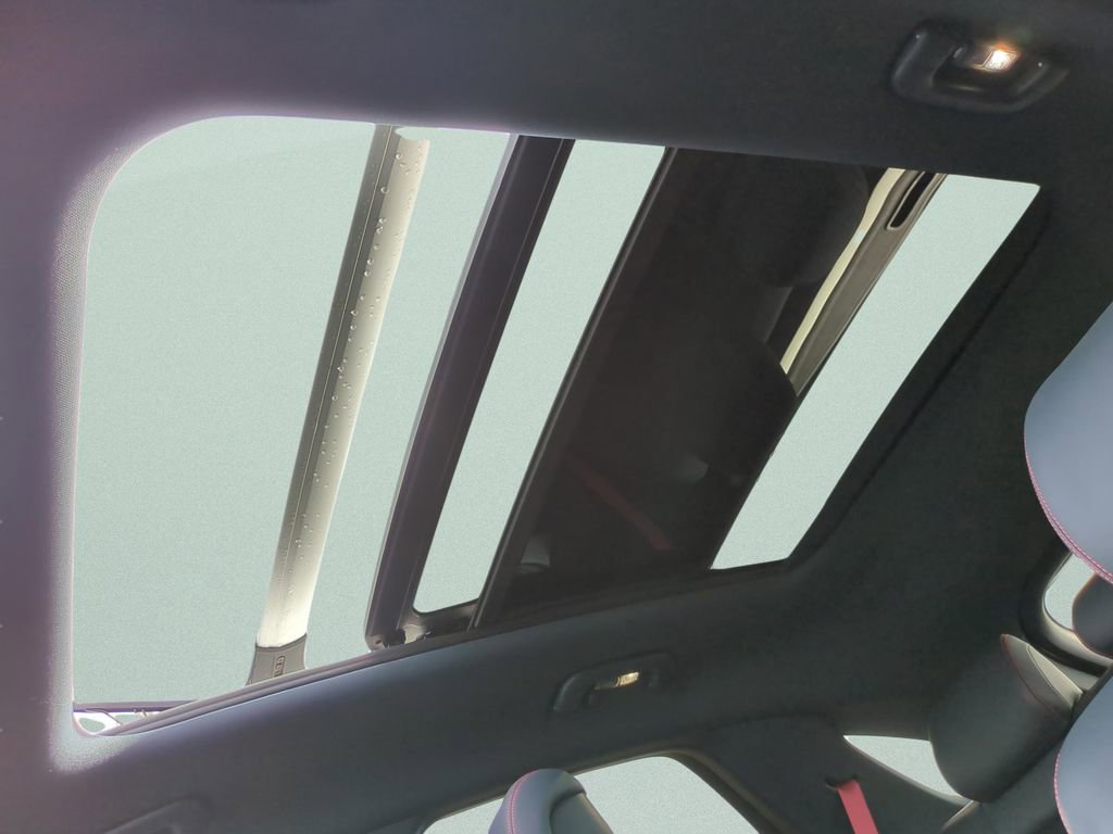 Used 2025 Genesis GV70 3.5T Sport image 19