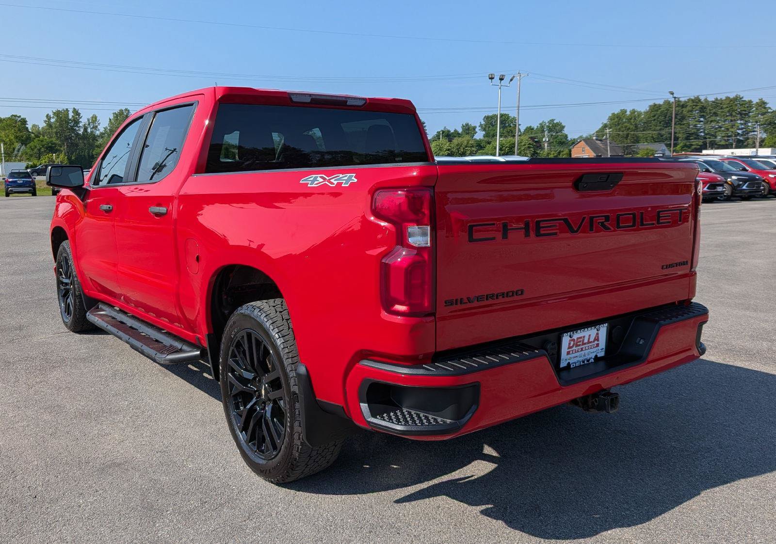Used 2020 Chevrolet Silverado 1500 Custom w/ Custom Value Package AWD/4WD image 8