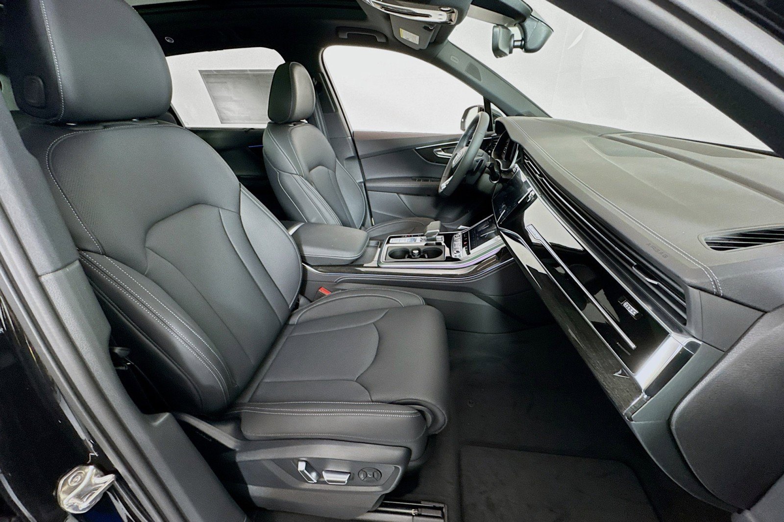 New 2025 Audi Q7 3.0T Prestige image 26