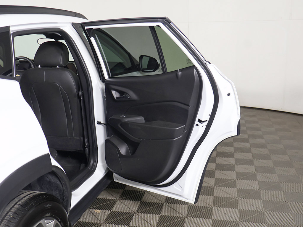 Used 2026 Chevrolet Trax LT FWD image 18