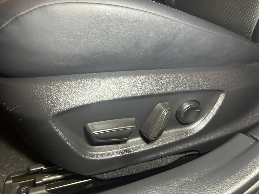 Used 2023 Toyota Prius Prime FWD image 21