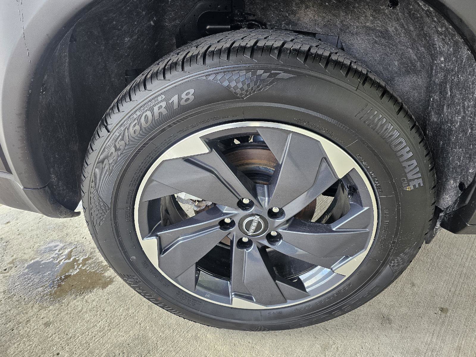 Used 2024 Nissan Rogue SV FWD image 10