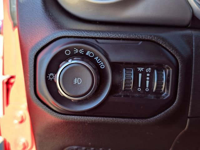 Used 2018 Jeep Wrangler Unlimited Sport S image 29