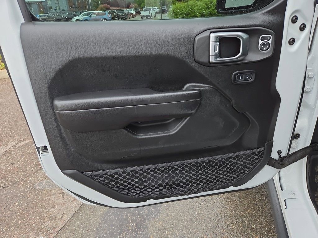 Used 2020 Jeep Gladiator Rubicon image 12