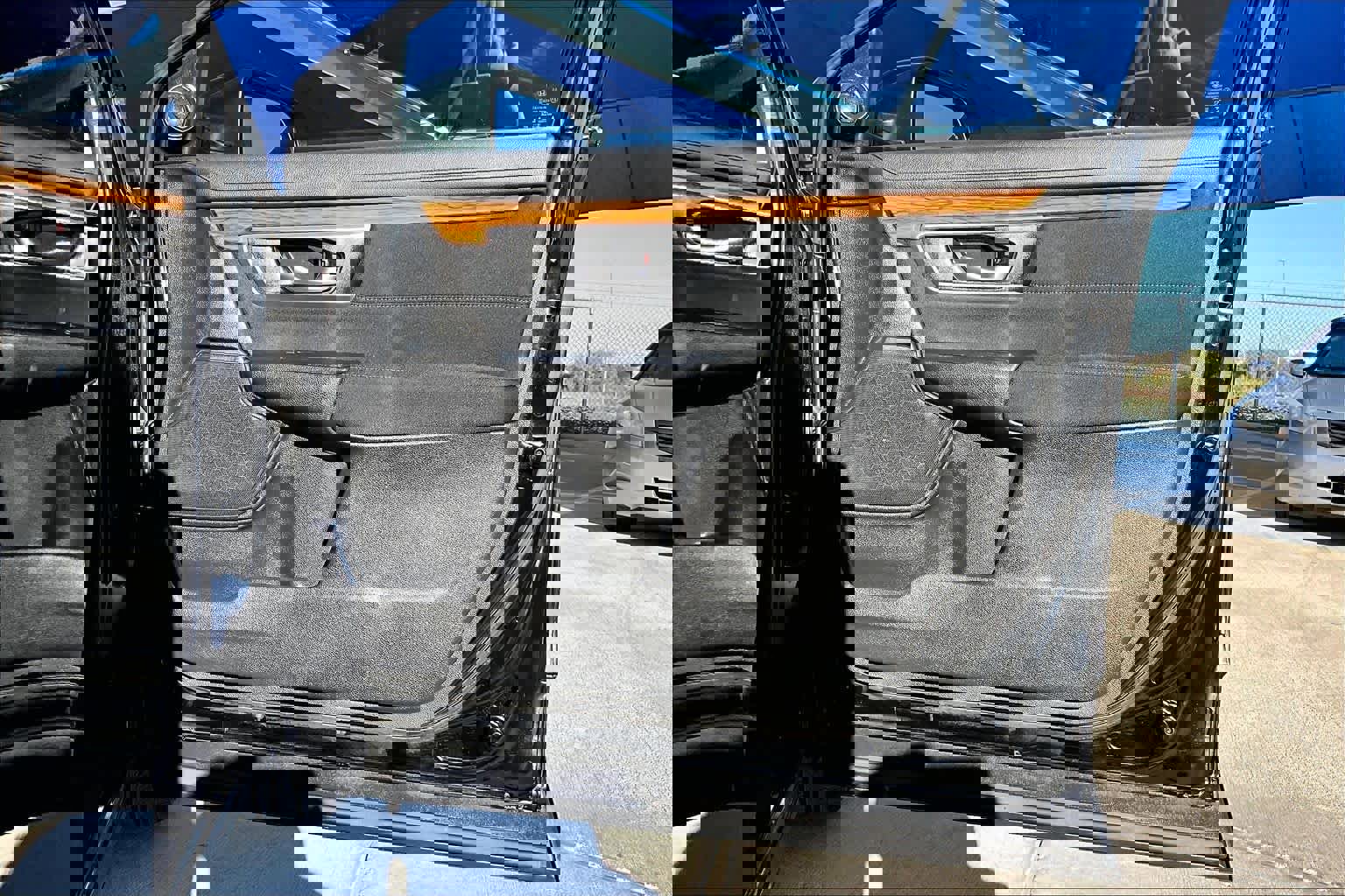 Used 2018 Honda CR-V EX image 19