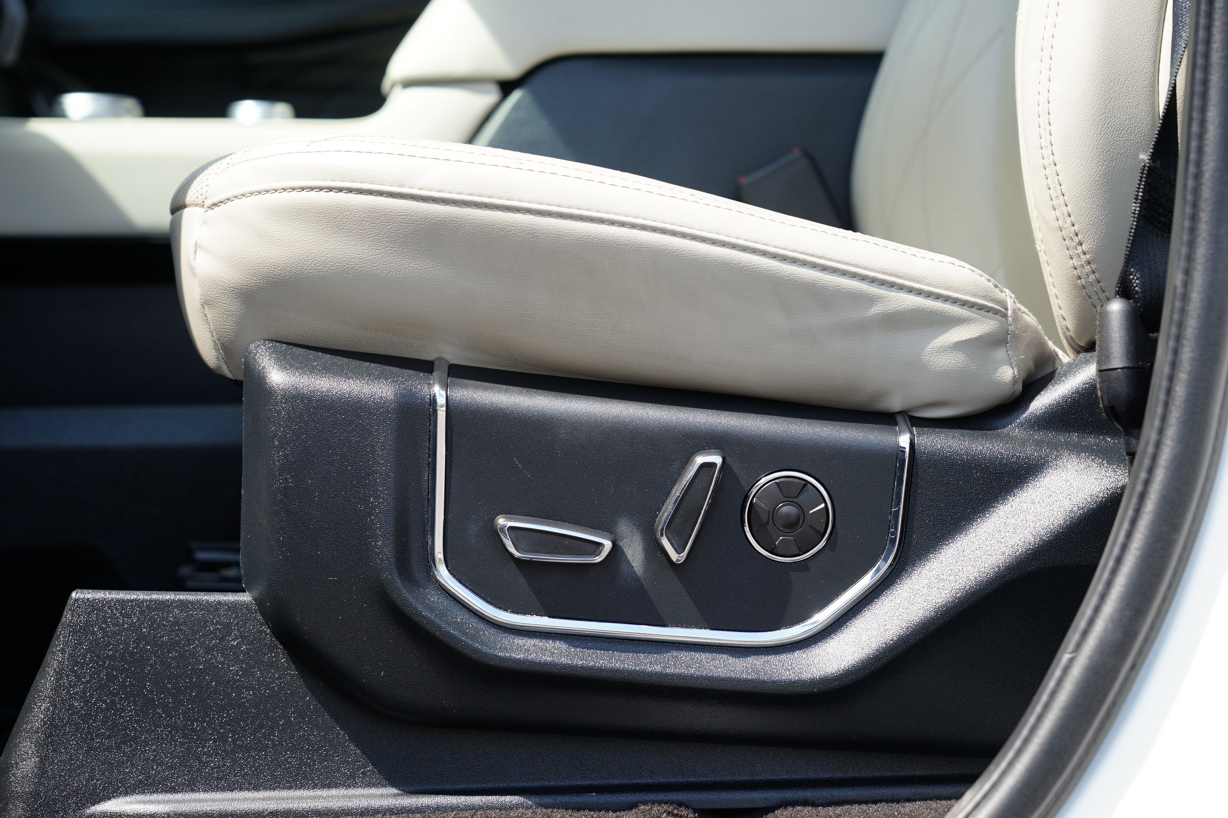 Used 2021 Ford Expedition Platinum image 17