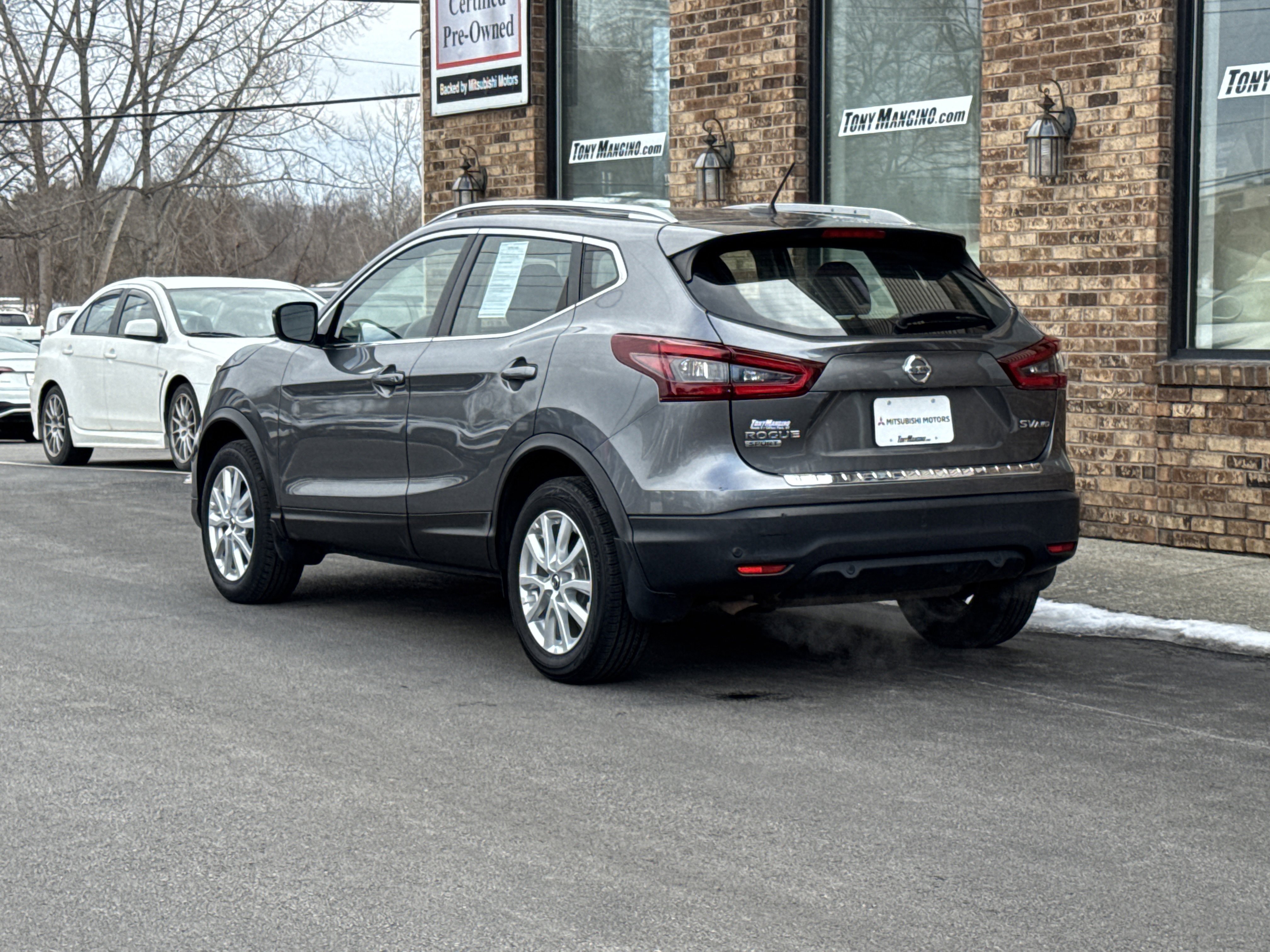 Used 2021 Nissan Rogue Sport SV AWD/4WD image 3