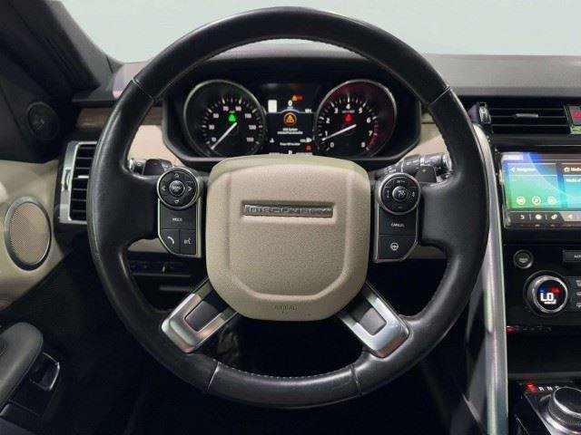 Used 2017 Land Rover Discovery HSE AWD/4WD image 25