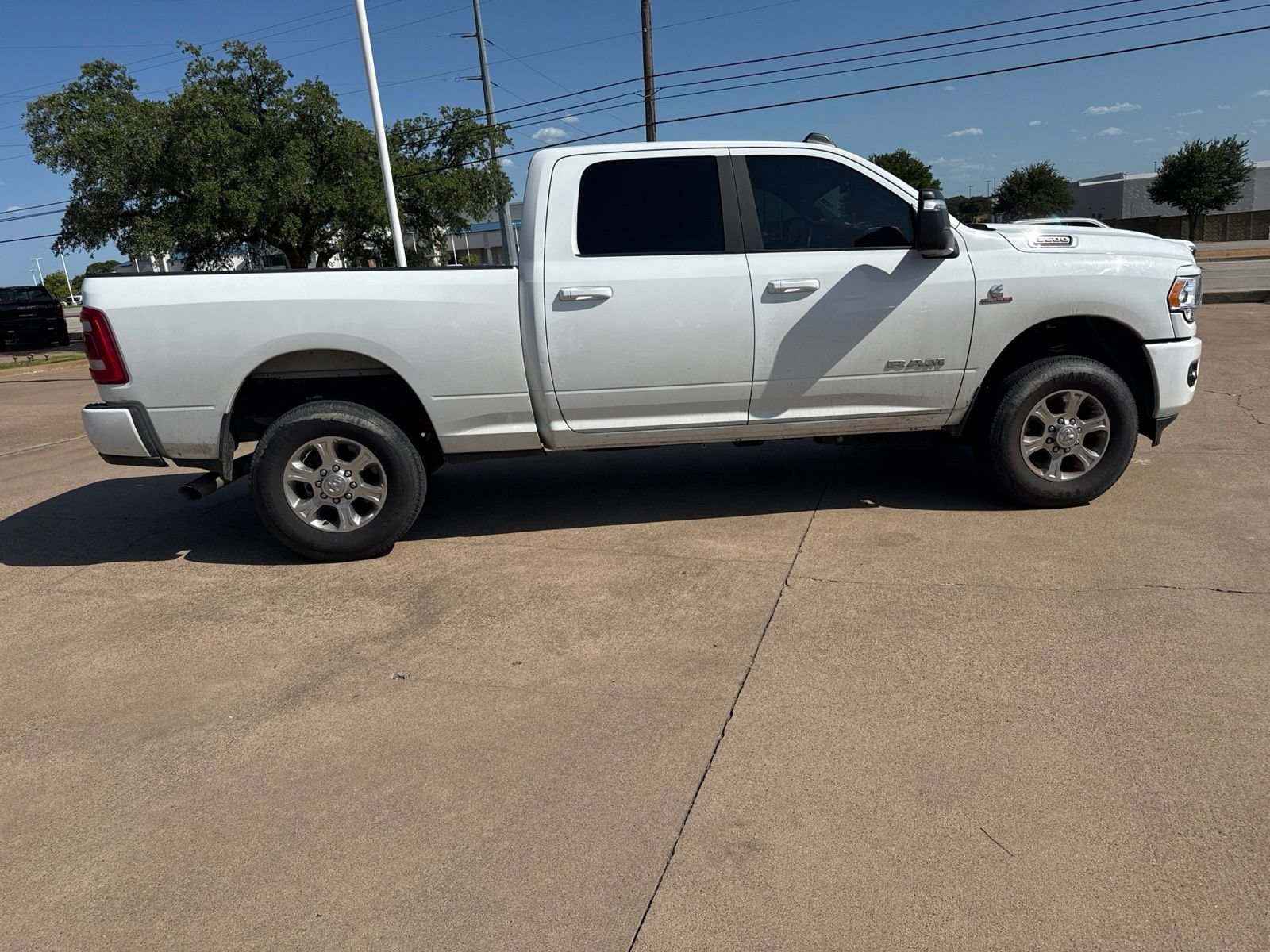 Used 2024 RAM 3500 Big Horn w/ Sport Appearance Package AWD/4WD image 8