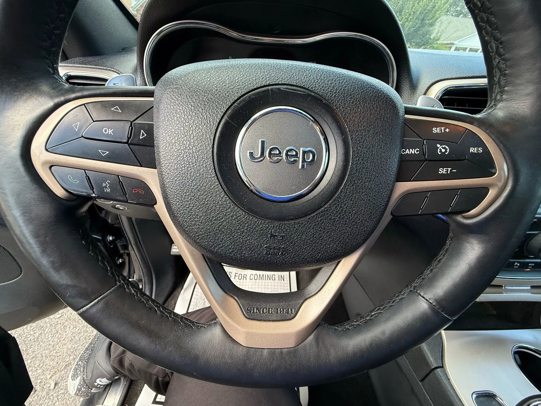 Used 2014 Jeep Grand Cherokee Limited AWD/4WD image 11