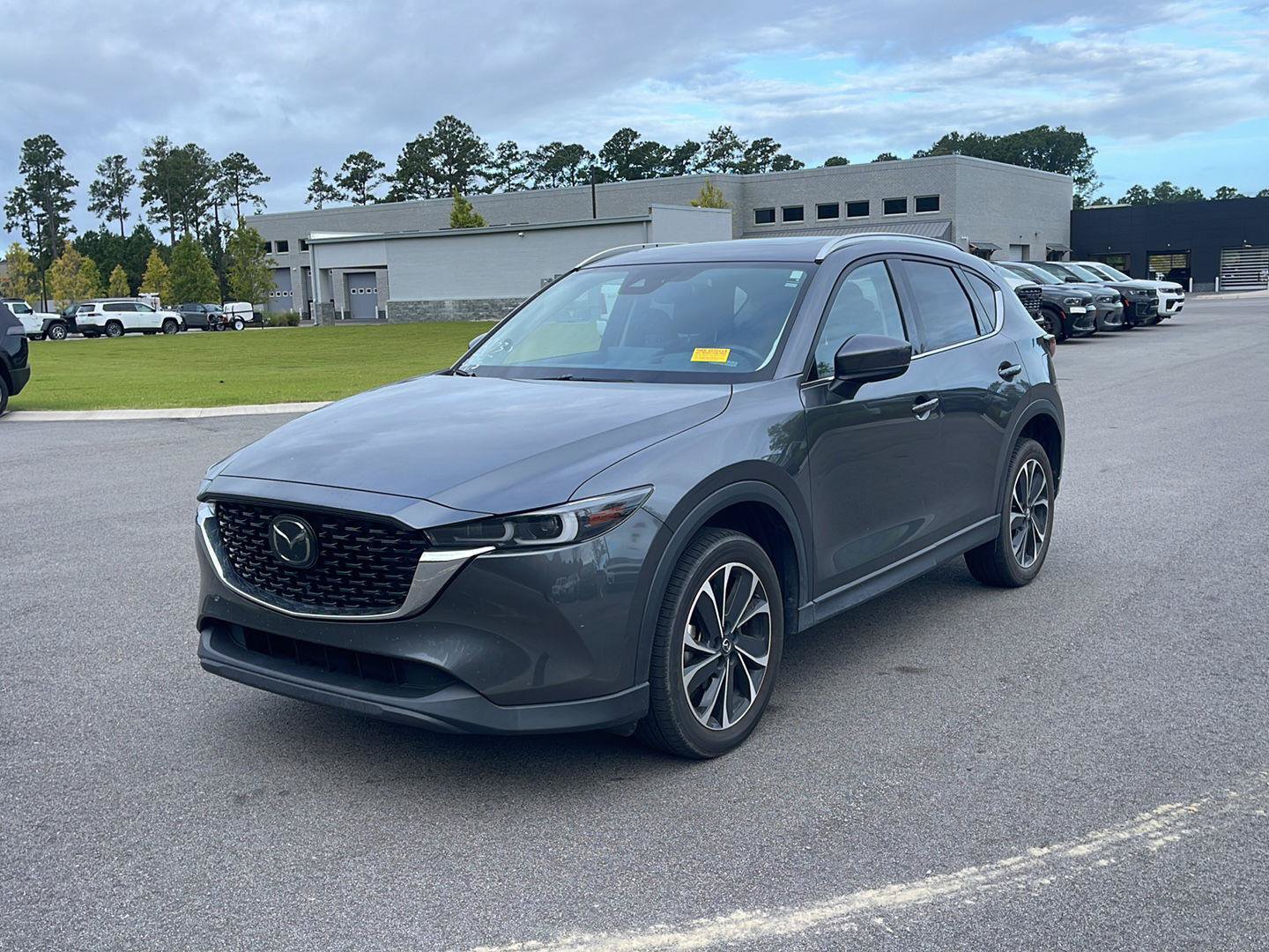Used 2023 MAZDA CX-5 AWD 2.5 S w/ Premium Plus Pkg image 3