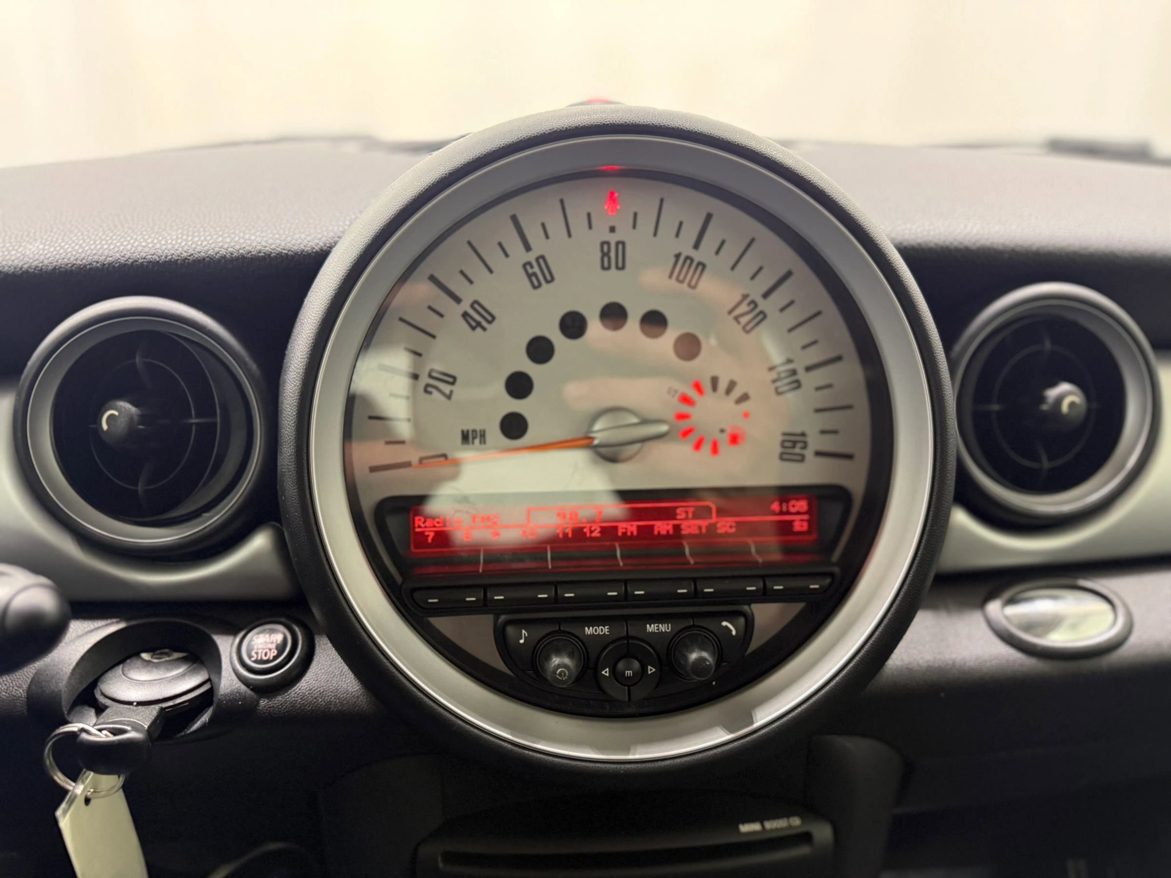 Used 2013 MINI Cooper Hardtop image 16