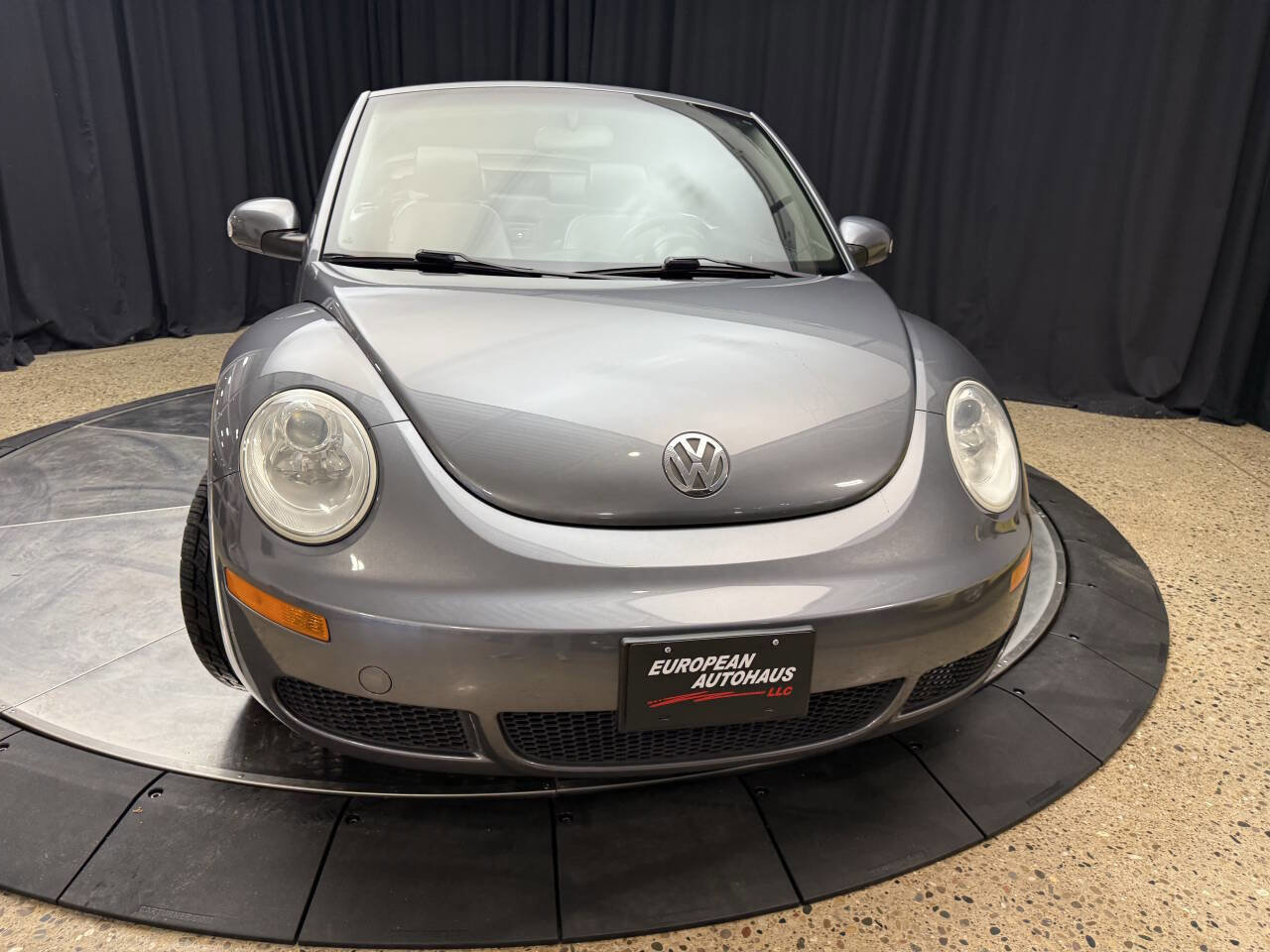 Used 2006 Volkswagen Beetle Convertible w/ Package 1 image 16