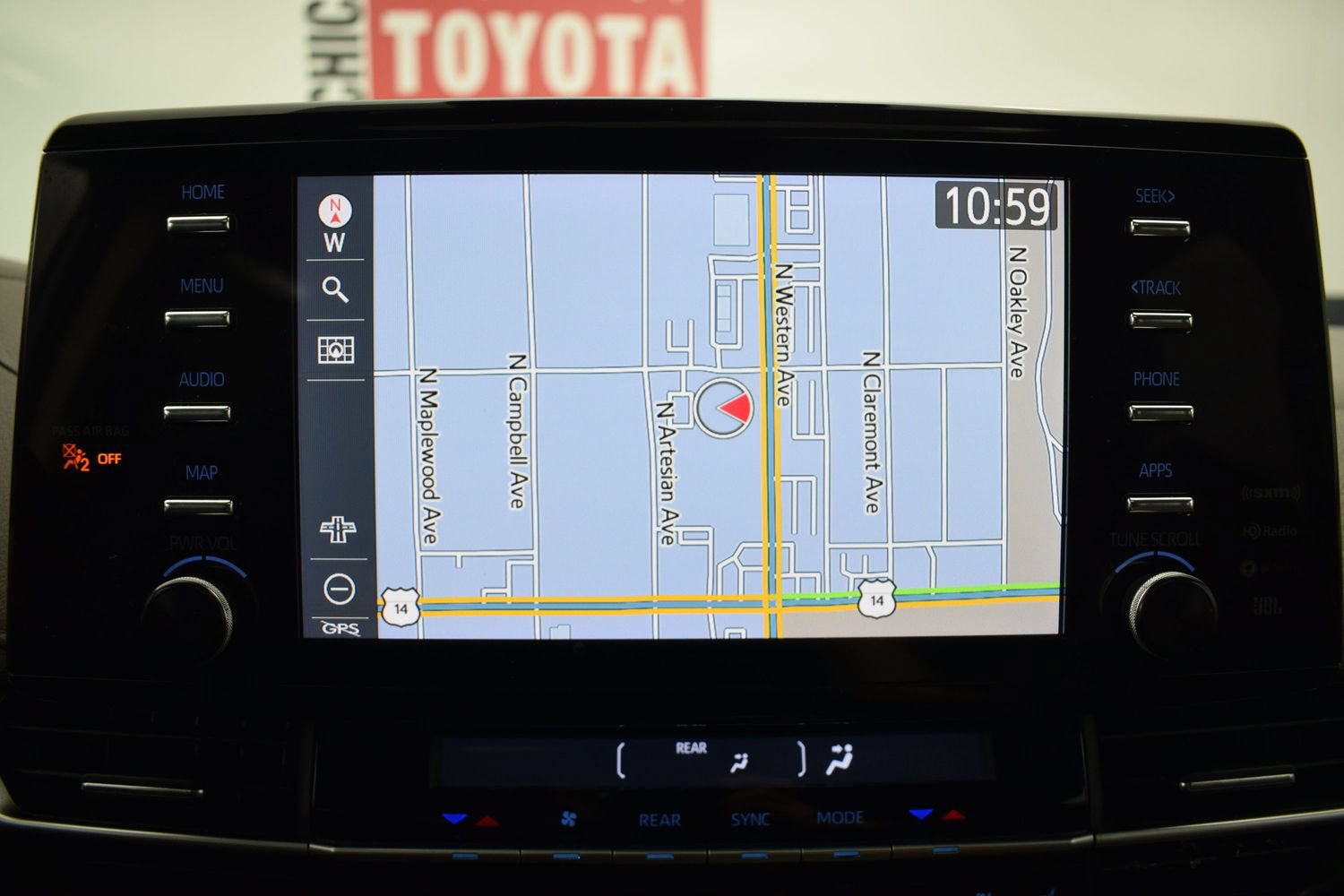 Used 2024 Toyota Sienna Platinum AWD/4WD image 23