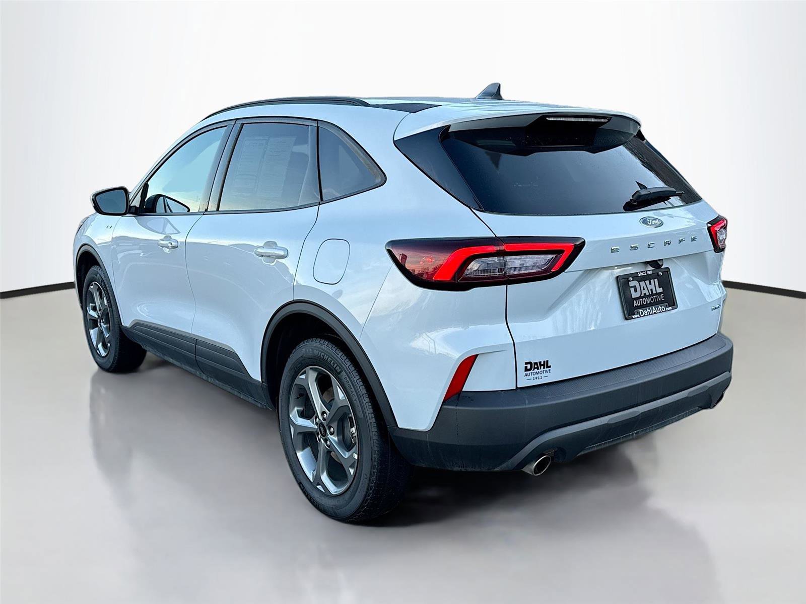 Used 2025 Ford Escape ST-Line Select image 5