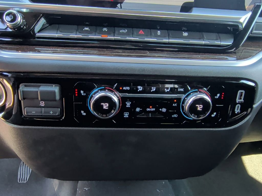 New 2025 GMC Sierra 1500 Elevation image 28