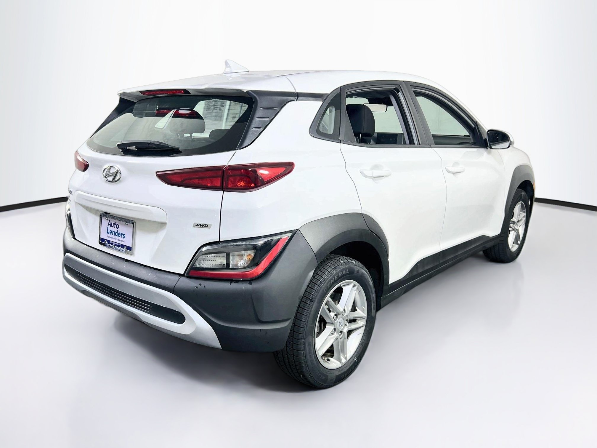 Used 2023 Hyundai Kona SE AWD/4WD image 4