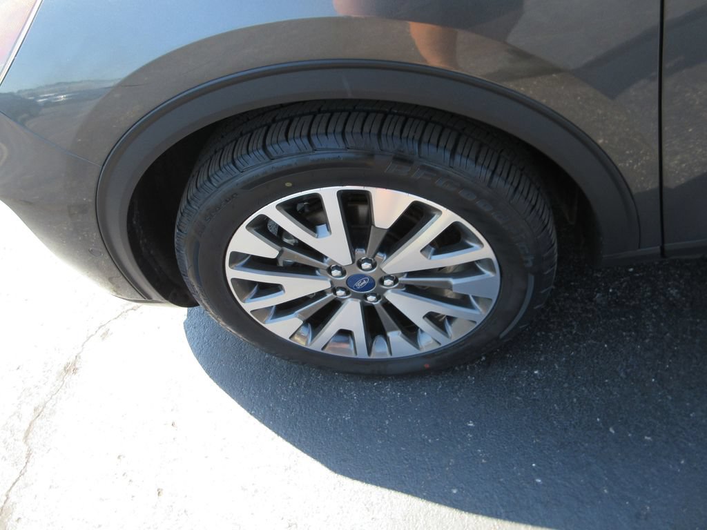 Used 2020 Ford Escape Titanium AWD/4WD image 14