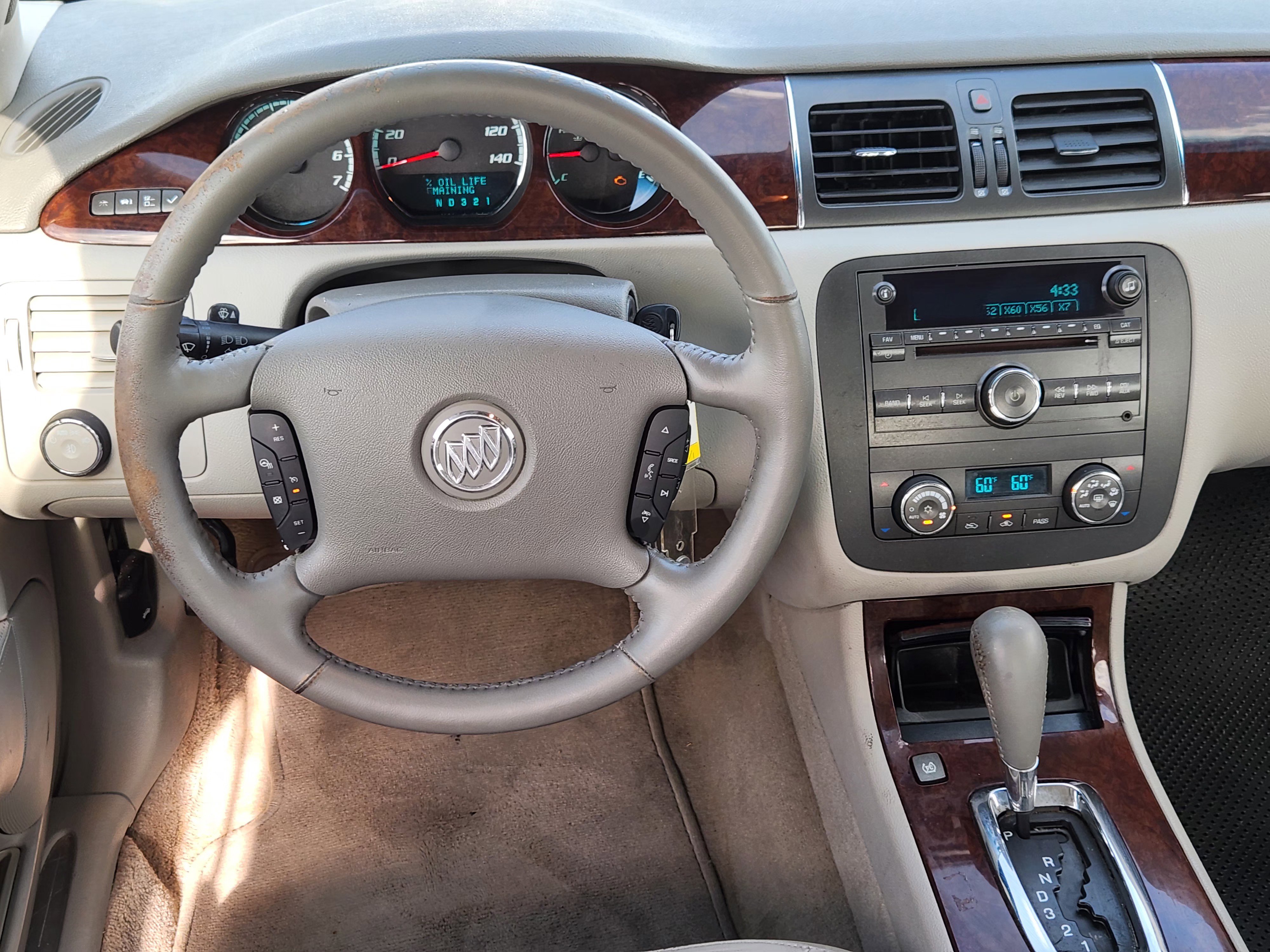 Used 2011 Buick Lucerne CXL w/ Driver Confidence Package FWD image 25
