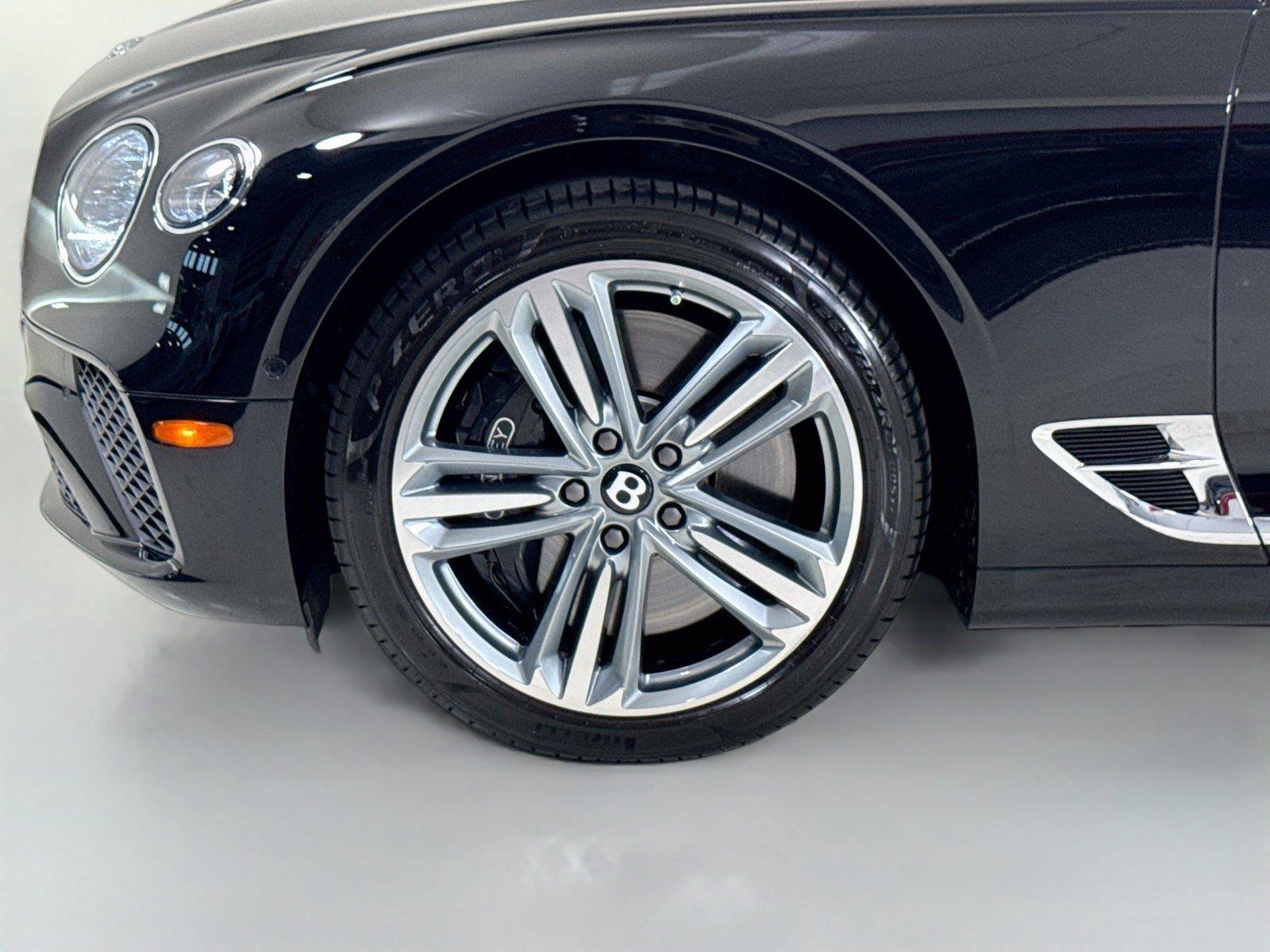 Used 2023 Bentley Continental GT V8 AWD/4WD image 37
