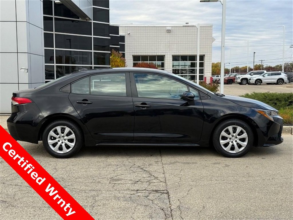 Used 2024 Toyota Corolla LE image 2
