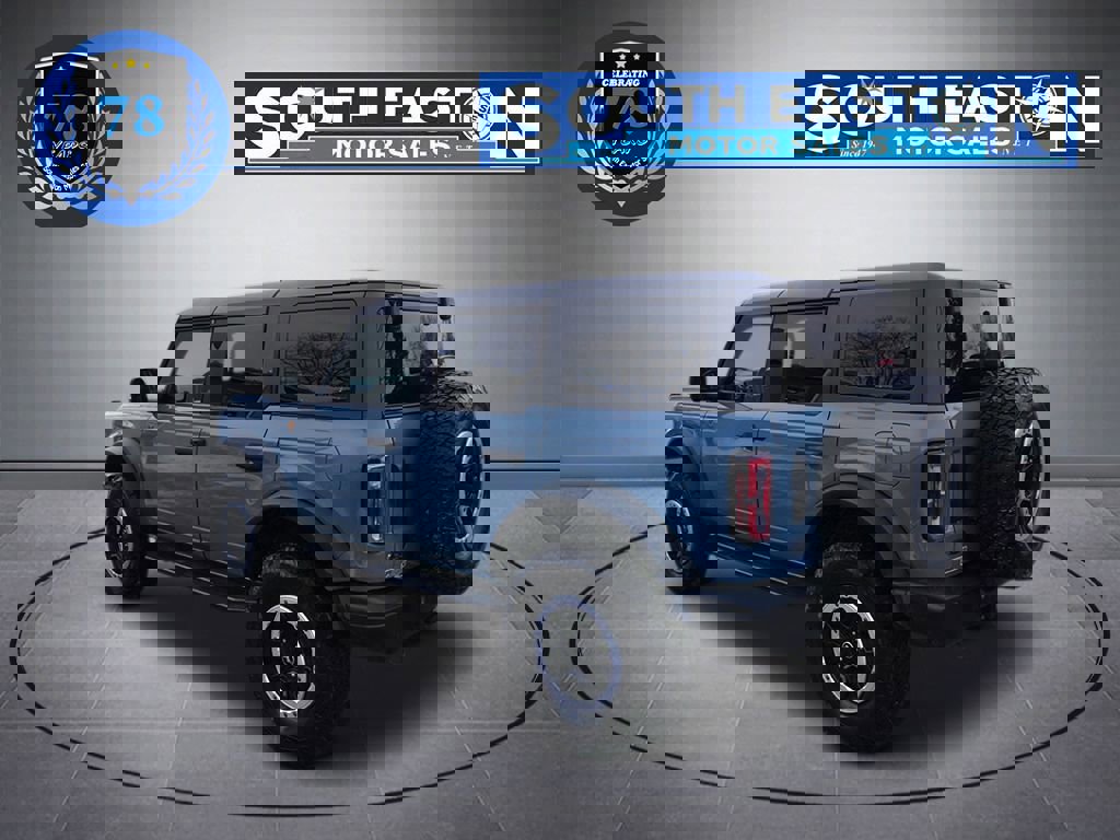 Used 2021 Ford Bronco Badlands image 4