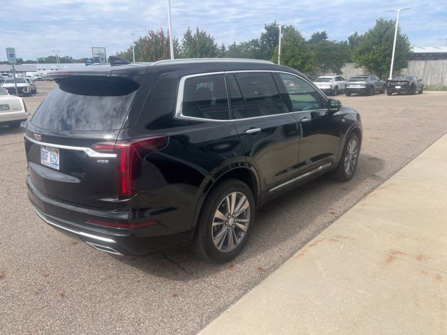 Used 2025 Cadillac XT6 Premium Luxury AWD/4WD image 2
