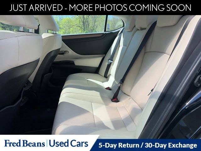 Used 2023 Lexus ES 350 w/ Premium Package FWD image 13