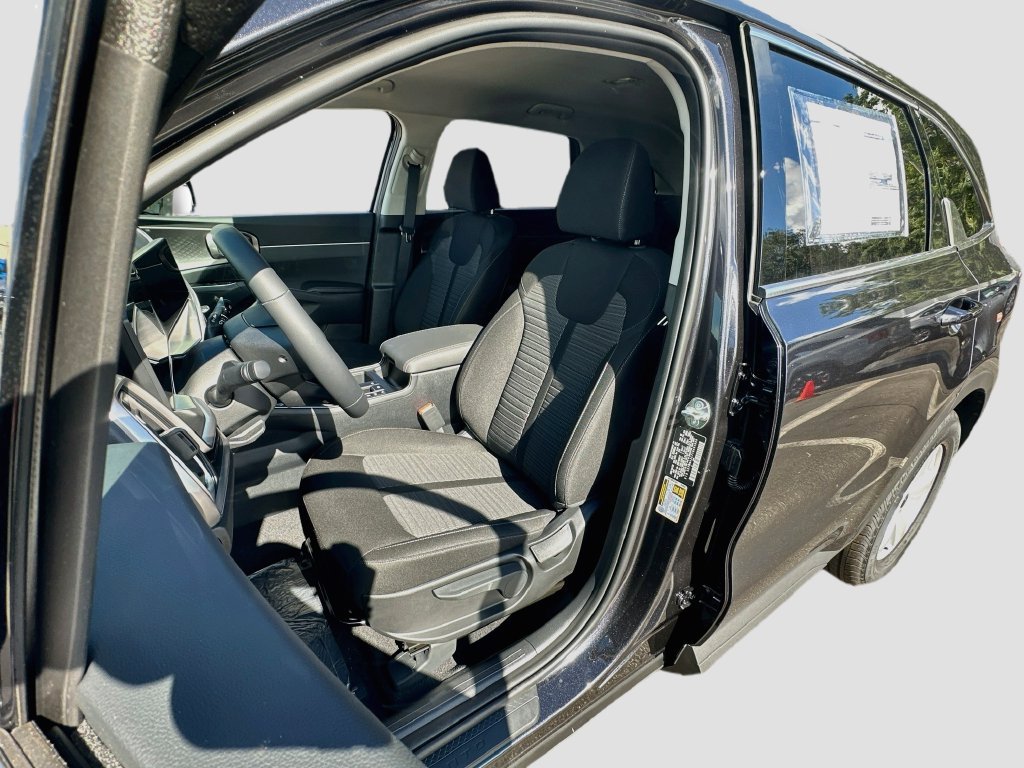 New 2026 Kia Sorento LX FWD image 19