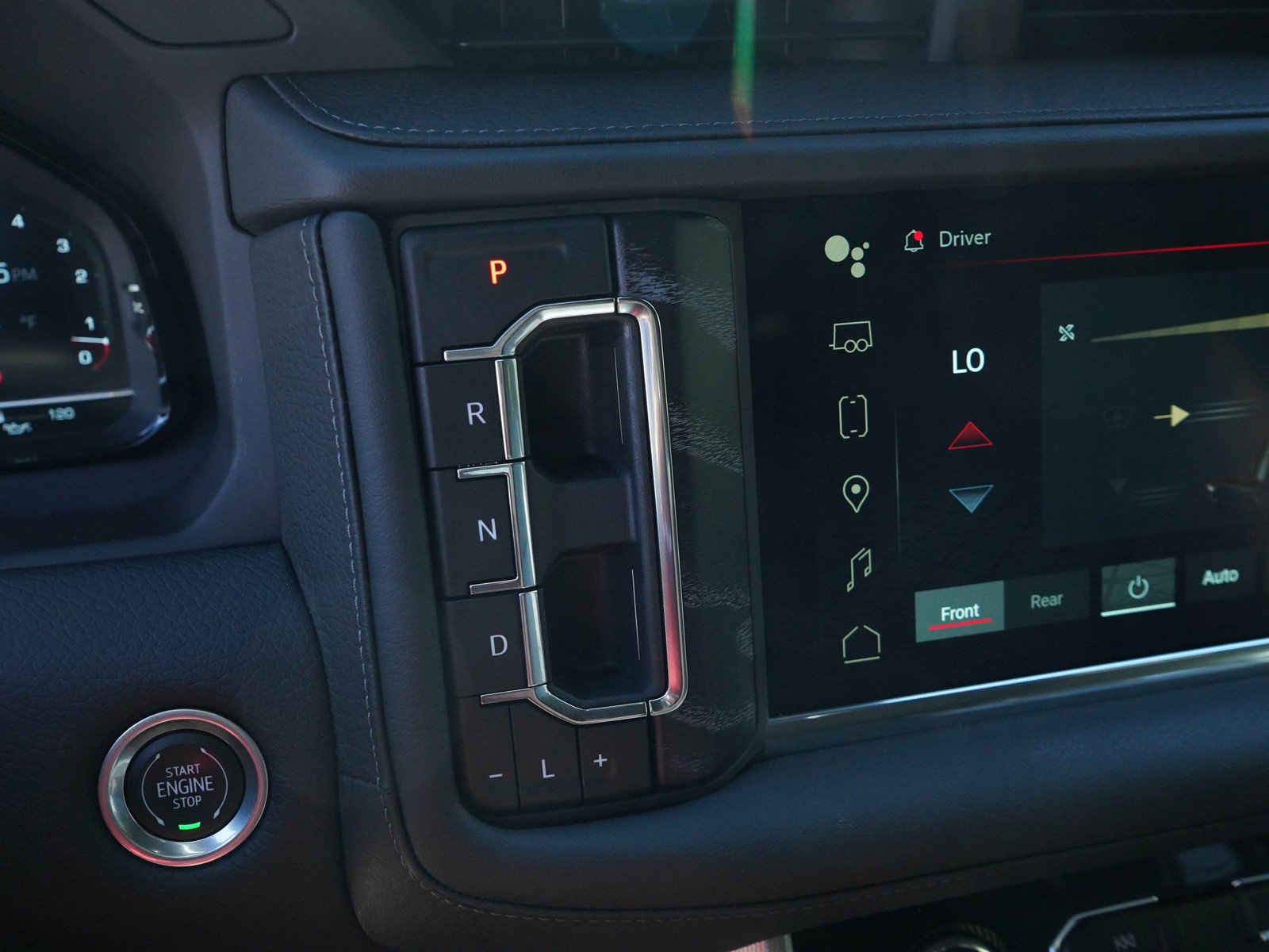 Used 2023 GMC Yukon Denali AWD/4WD image 26
