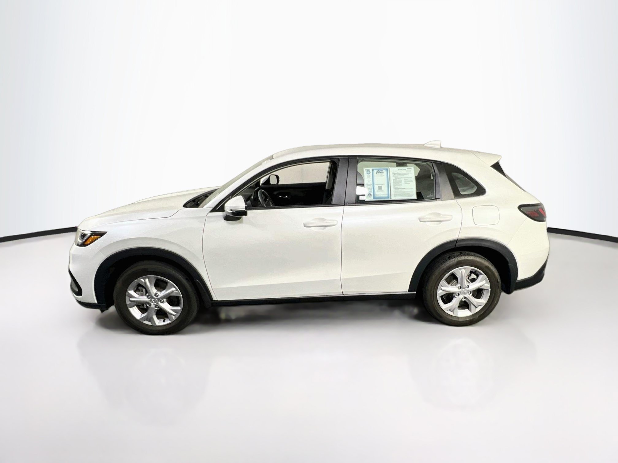 Used 2023 Honda HR-V LX image 8