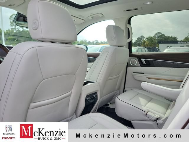 New 2026 Buick Enclave Avenir w/ Super Cruise Package FWD image 21