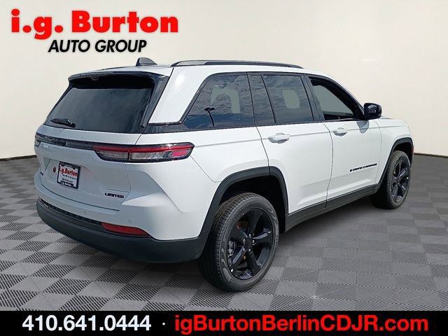 New 2025 Jeep Grand Cherokee Limited w/ Luxury Tech Group II AWD/4WD image 4