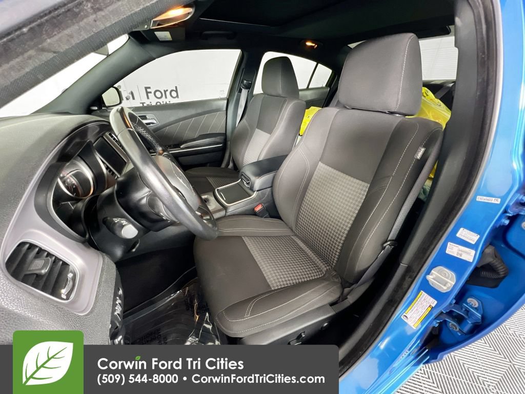 Used 2023 Dodge Charger SXT RWD image 23